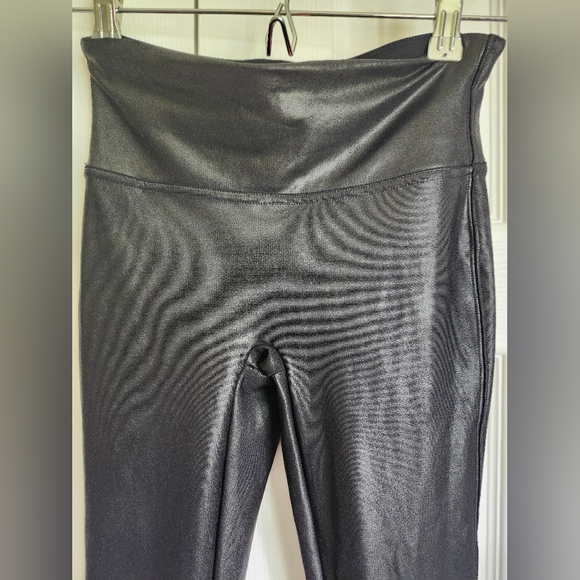 Spanx Faux Leather Leggings Size xs - Picture 8 of 10